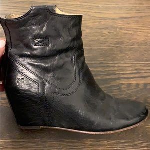 Frye Carson wedge bootie